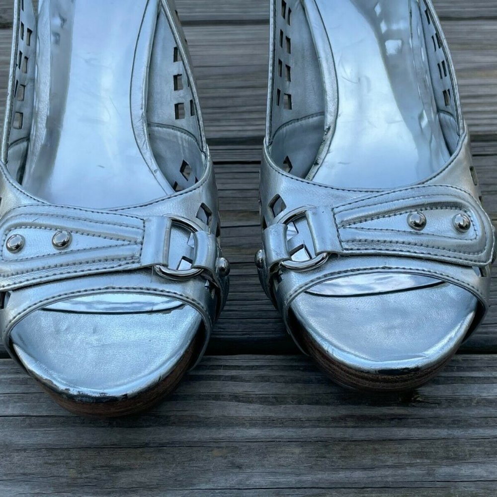 Guess Women Heel Shoes Silver Tone Leather Upper Open Toe Shoes Size 9M - Picture 5 of 12